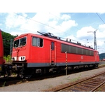 Locomotive électrique de la Deutsche Bahn rouge