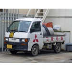 Daihatsu Hijet truck of Mitsubishi oil