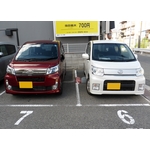 Dois Daihatsu move carros personalizados